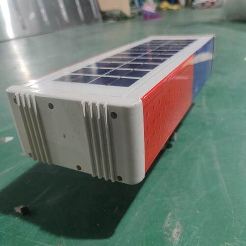 红蓝太阳能信号灯 夜间交通LED太阳能爆闪灯路障道路施工警示灯