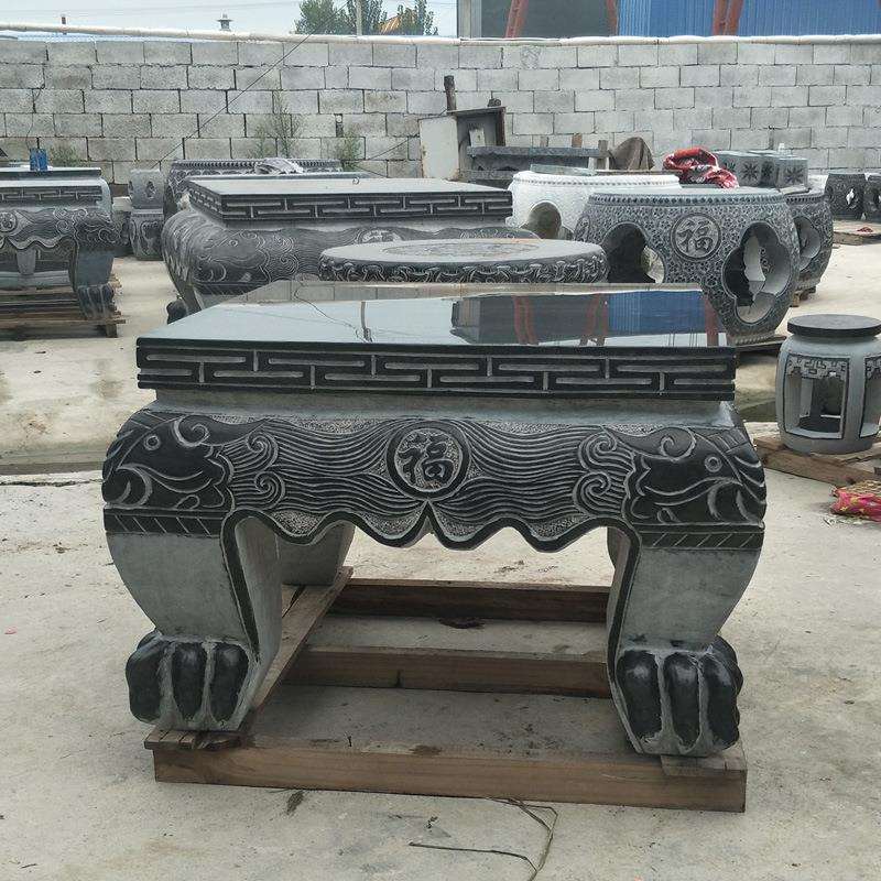 曲阳石桌石凳厂家制做 青石仿古石桌 庭院广场休闲石桌石凳销售