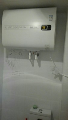 奥克斯 SMS-60SC52扁桶热水器优缺点揭秘，写给新手提醒