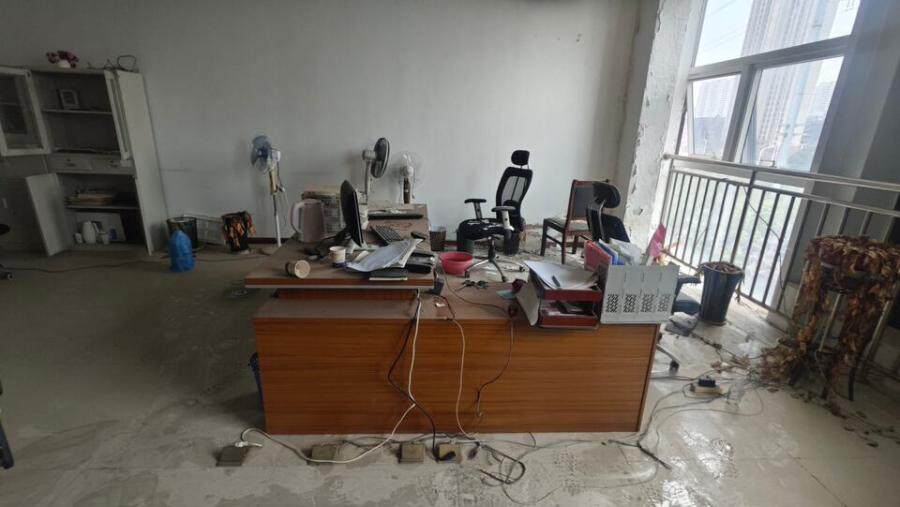 5月6日滁州位于滁州市醉翁西路699号的部分动产，财产范围包括大量办公设备，家具、设备等动产（以现场实际为准）网络拍卖公告