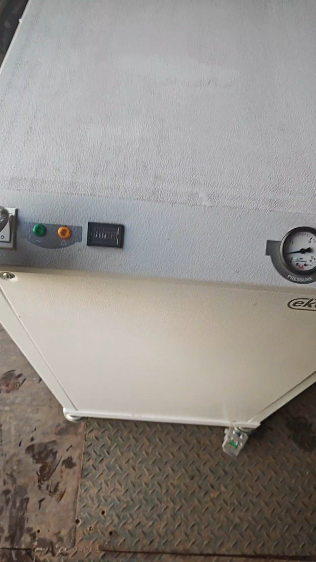 EKOM 氮气发生器专用空压机 DK50 2V/M