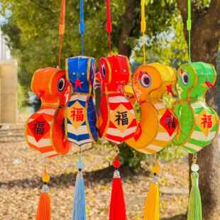 蛇年发光手提传统花灯春节元宵布置摄影拍照道具儿童手工小蛇灯