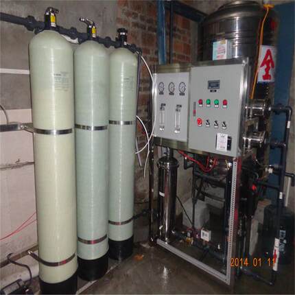 黄江哪里有净水器卖，塘厦涂料厂过滤器，凤岗防冻液去离子水机