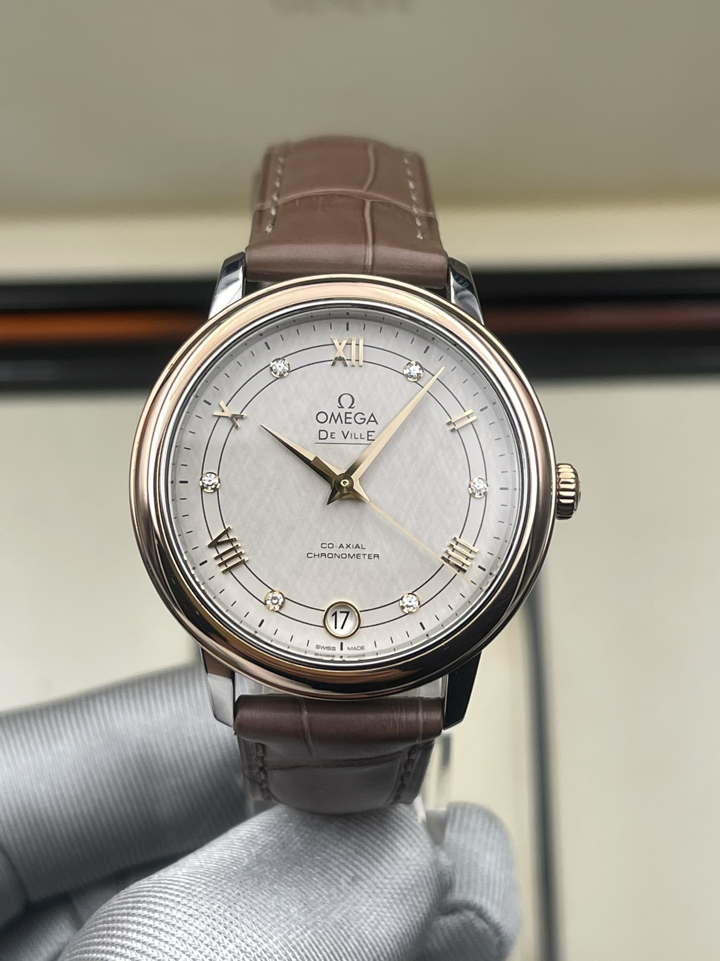 9.8新欧米茄蝶飞手表女款金圈33mm自动机械表424.23.33.20.52.003