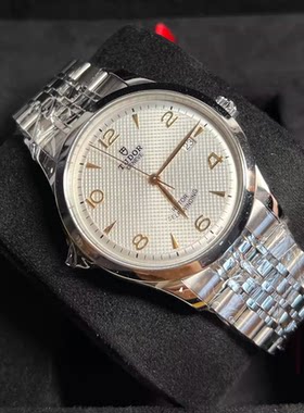 未使用9.9新帝舵1926系列精钢自动机械腕表41MM男表91650-0001