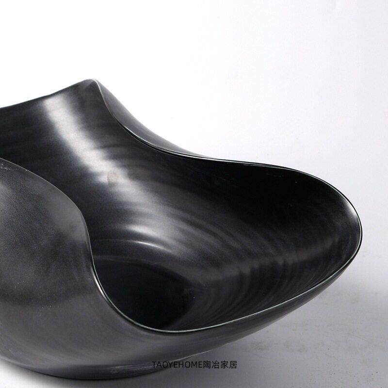 现简约卷边陶瓷花家居样板房创意果盘售楼处插花器装饰品摆件