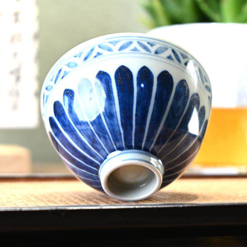 景德镇陶瓷青花菊瓣鸡心杯功夫茶具品茗杯釉下彩主人杯仿古品茗杯