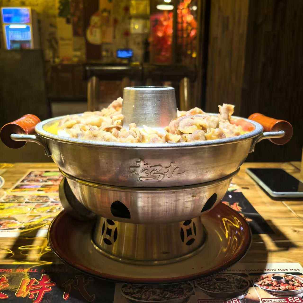包邮24CM加厚蜂窝煤铝火锅酒精铝制煤球火锅郭场鸡环保油专用火锅