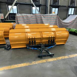 遥控操作 户外高速公路除雪铲 大型雪犁 多用途前置推雪铲 车载式