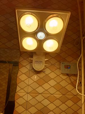 使用说说科狮龙四灯壁挂浴霸灯暖式浴霸怎么样，质量性能优缺点