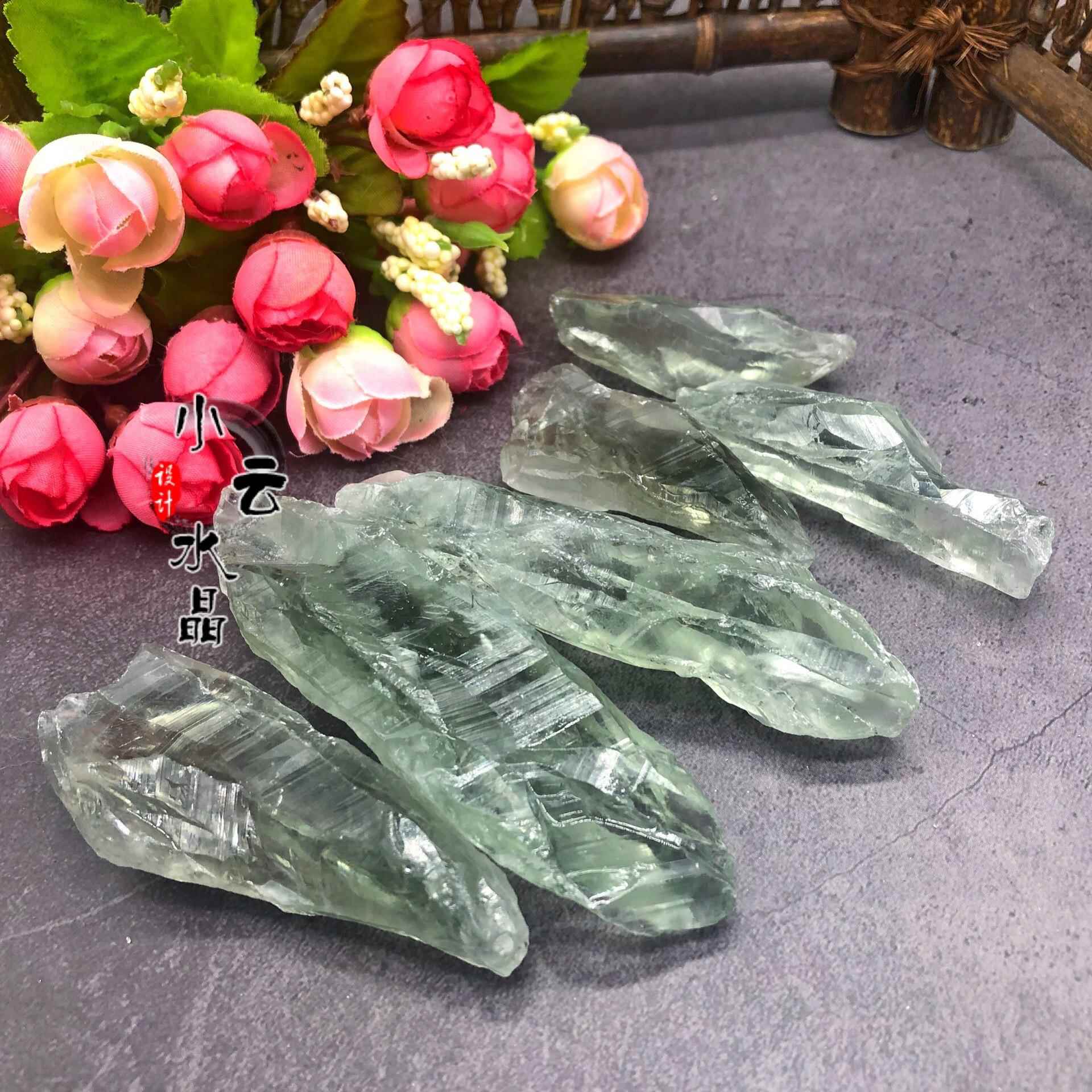 天然绿水晶原石4-7cm大颗粒碎石绿长牙原石绿水晶原石产