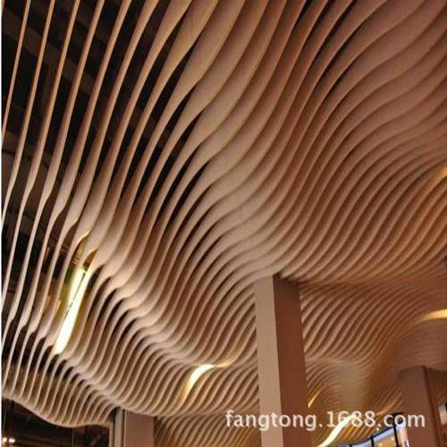 波广州弧形铝顶方通电影院浪形天花板弧形铝方通吊效果785图