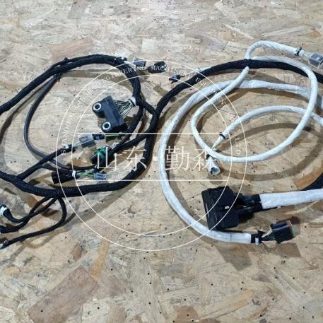 挖掘机吊车配件型号齐全PC1250-8发动机6D170E-5大修包