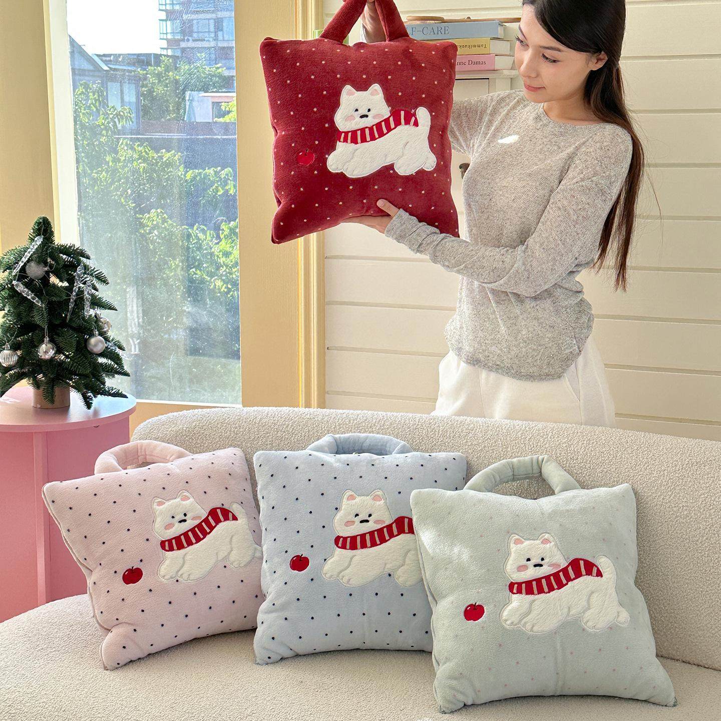 调皮小狗礼物牛奶绒围巾小狗多功能抱枕被车载抱枕暖心便携被子枕,居家布艺,抱枕被,淘宝优惠券,粉丝福利购,淘宝优惠卷