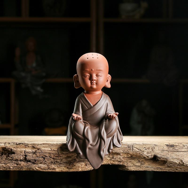 新款云尚式禅意尚僧紫砂摆件 陶和瓷礼古典工中艺品茶道家居装饰图片