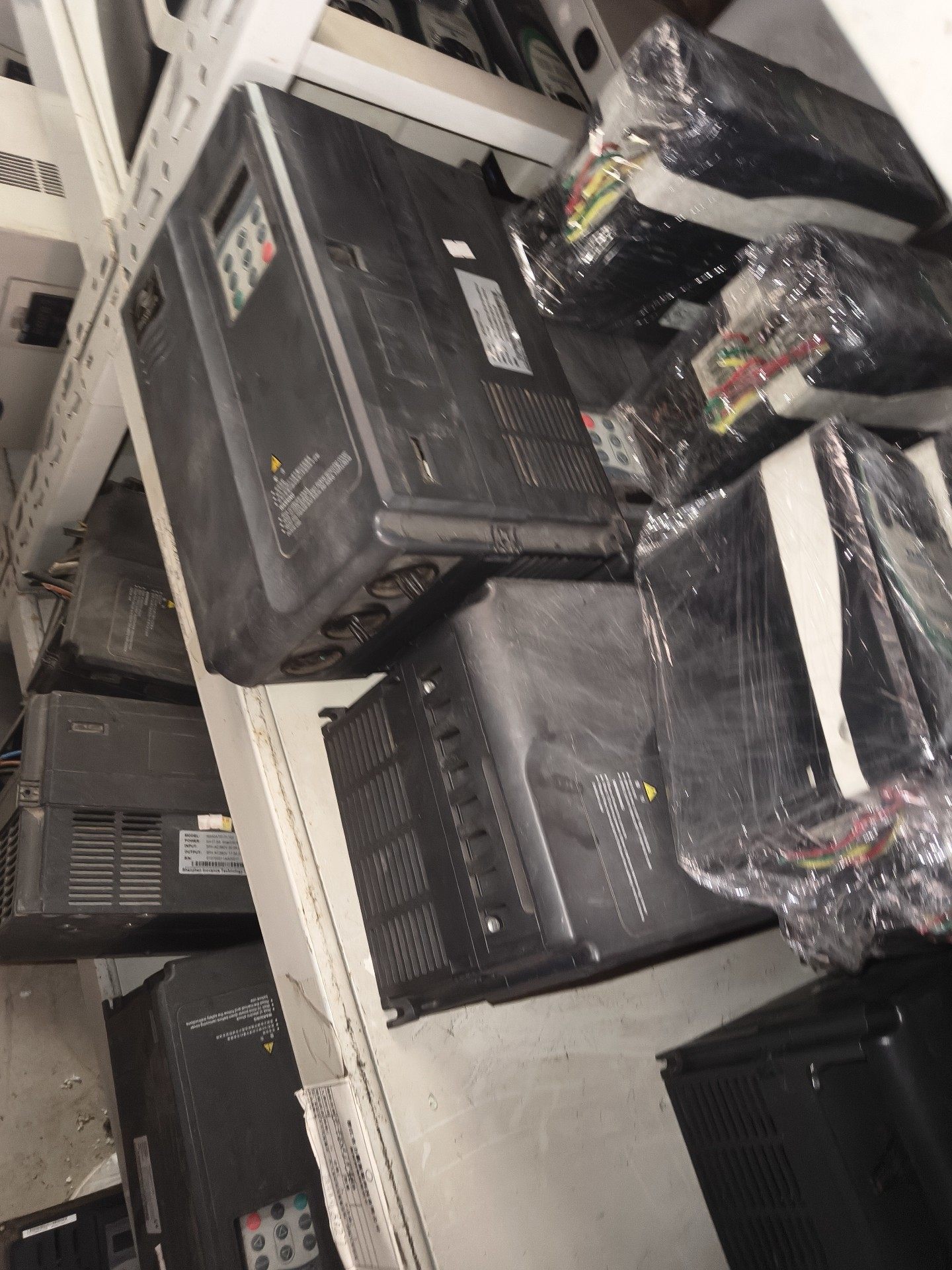 汇川变频器MD320NT11GB 11kw/380V实物图功