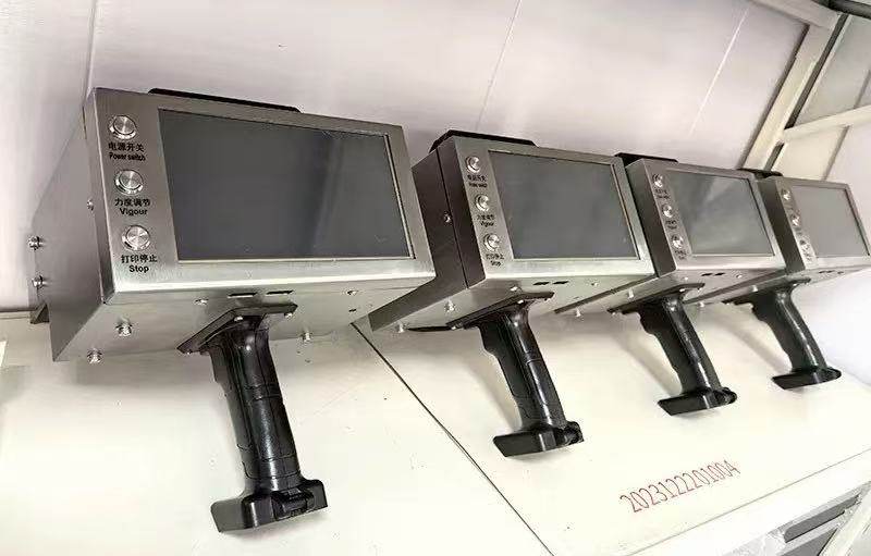 1月27日德州科技公司废旧材料机械设备一台网络拍卖公告