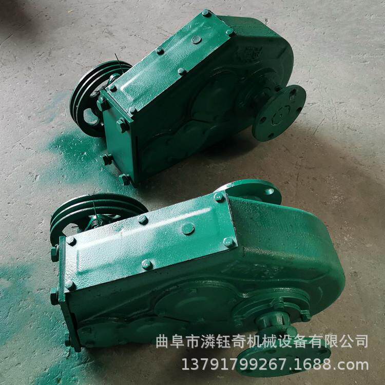 小四轴大棚卷帘机蔬菜大棚棉被卷放机侧置式拱棚卷帘机
