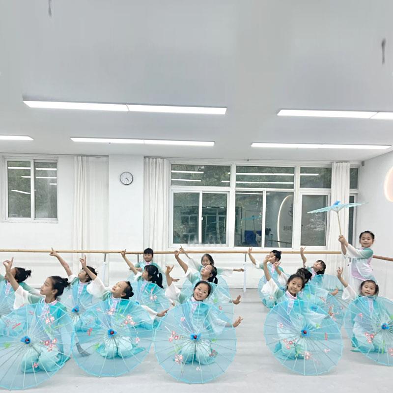 踏浪演出服儿童古典舞舞蹈服跳舞手拿持纱伞透明道具中国风民族舞