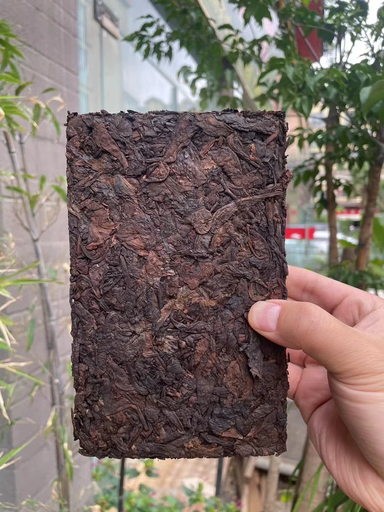 雲南普洱老生茶參藥香之王，真正的老茶，老到掉牙，古董老生茶磚，參藥香濃郁到爆炸！ 普洱茶 BUASHOP普洱老茶