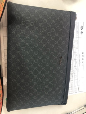金利来男包手包男士信封包大品牌手拿包休闲时尚青年男式包包潮流怎么样？（已有万人评价）质量见真章