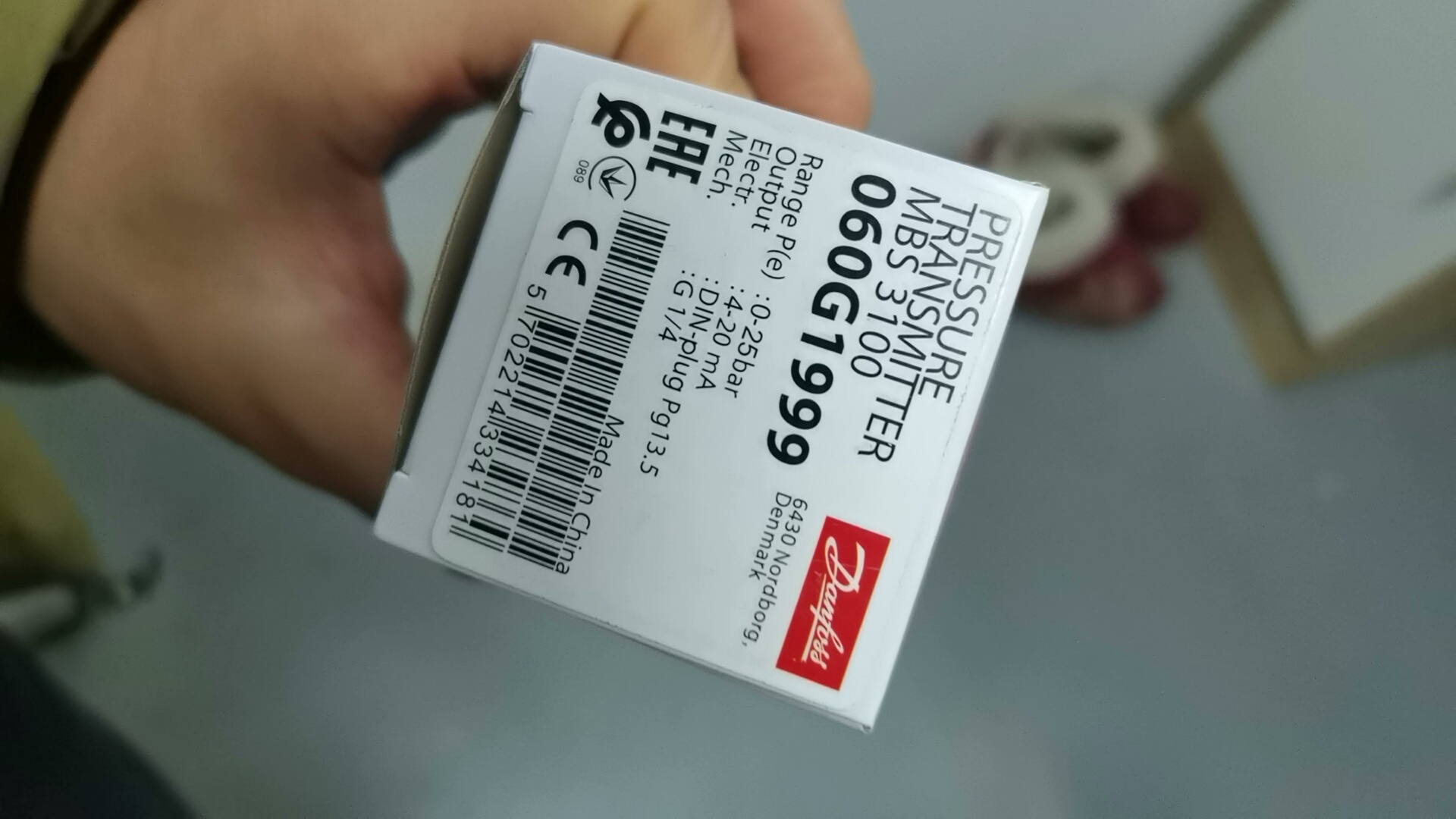 丹佛斯 060G1999  0-25bar  4个