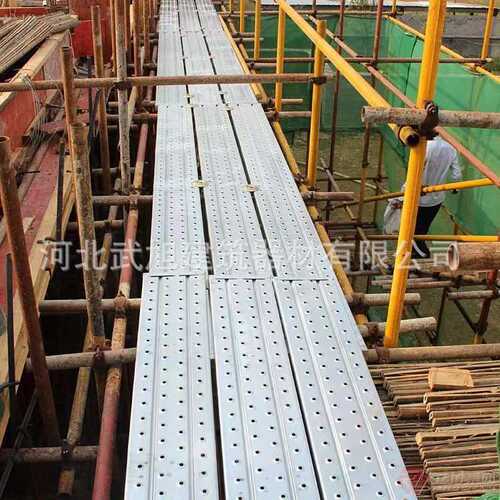 钢跳板建筑工地盘扣脚手架电厂优惠热镀锌钢架板船用施工钢踏板