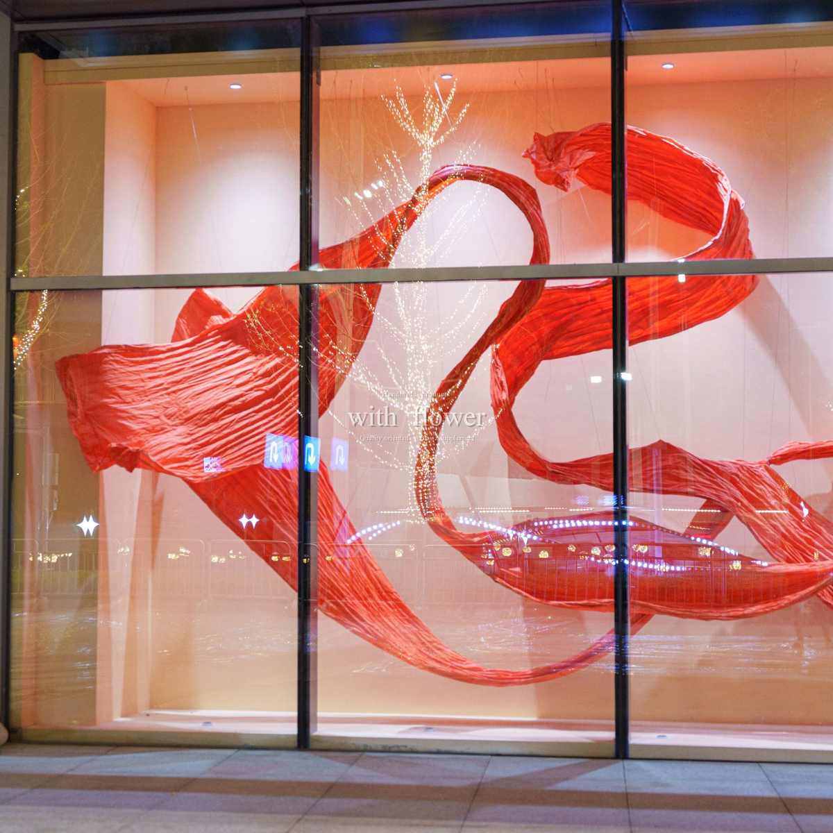 橱窗装置布置道具商场美陈大型红色纸艺飘带挂饰节日氛围场景装饰,居家布艺,居家婚庆拖鞋,淘宝优惠券,粉丝福利购,淘宝优惠卷