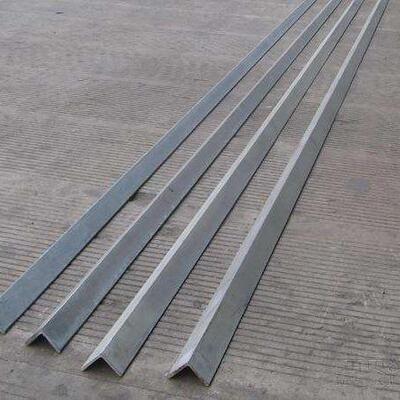 现货Q235冷镀角钢冲孔热镀锌角铁30*30*3接地幕墙角铁