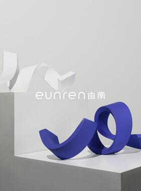 简约现代创意家居酒店样板房间客厅玄关软装饰品几何形飘带摆件