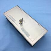 银色拉丝多媒体地插送底盒 3位86面板不锈钢地插 促销 带锁防盗安装