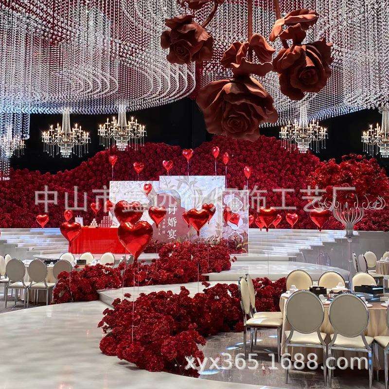 新款婚庆道具亚克力水晶吊灯婚礼堂现场吊顶装饰舞台灯光布置欧式