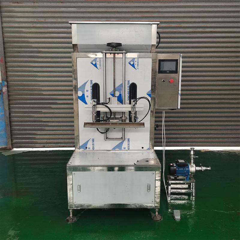 两头半自动食用油灌装机大豆油花生油橄榄油山茶油齿轮油泵灌装机