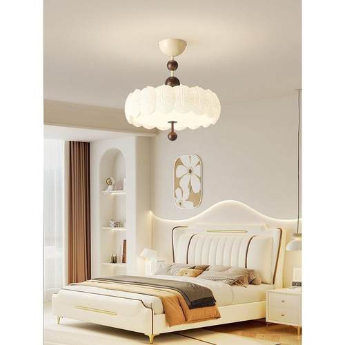 复古卧室吸顶灯中古奶油风公主房护眼胡桃木色羽毛灯儿童房装饰灯