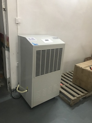 湿腾工业除湿机怎么样一个月后开始后悔了诉说原因