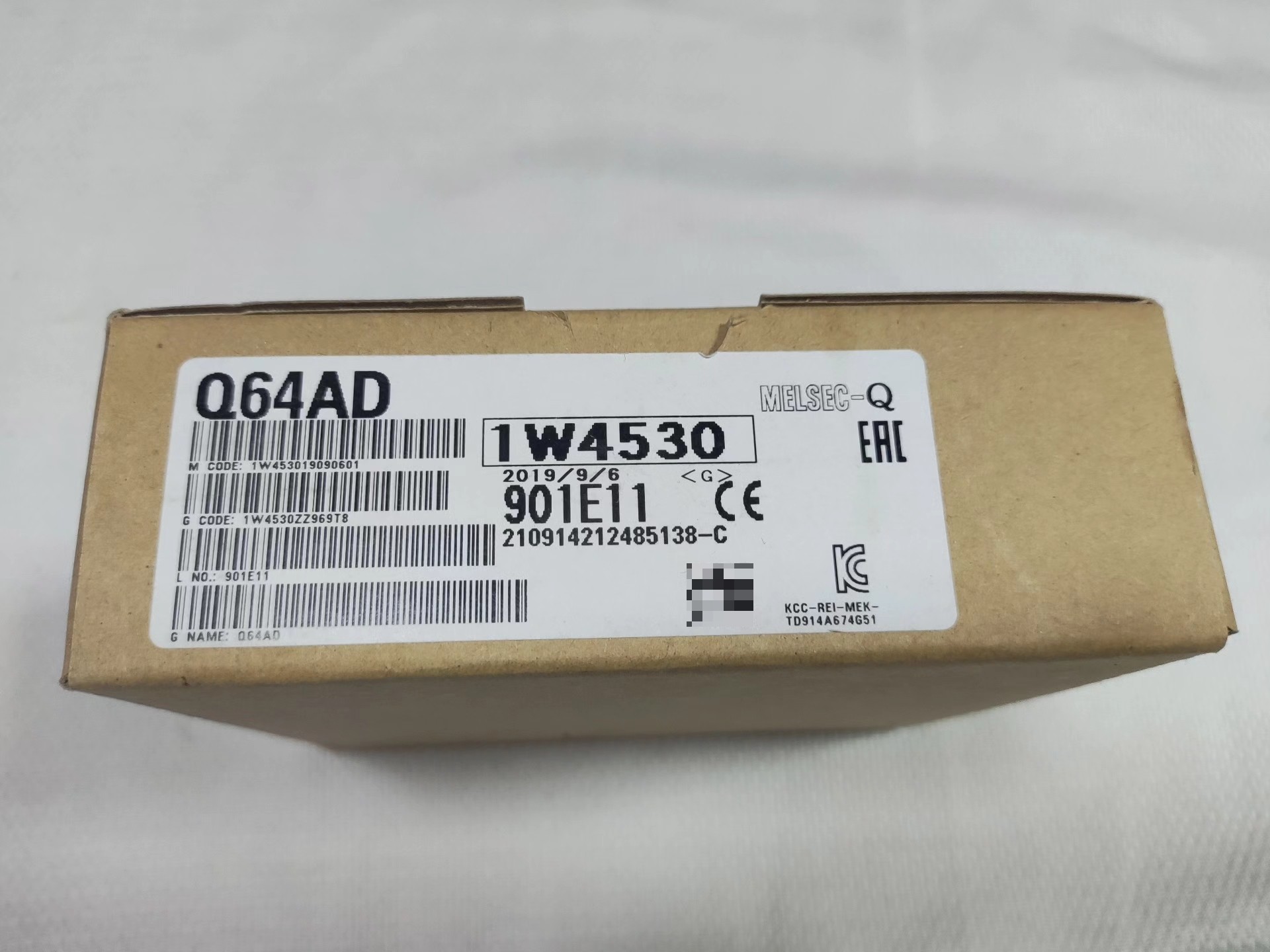 三菱模块Q64AD.  Q系列PLC输入输出模块