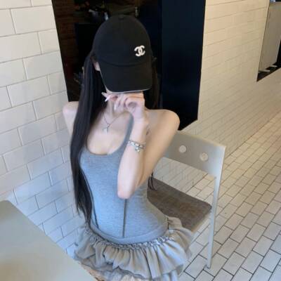 021ope 私服韩女灰色挂颈修身蛋糕裙性感辣妹收腰无袖短洋装
