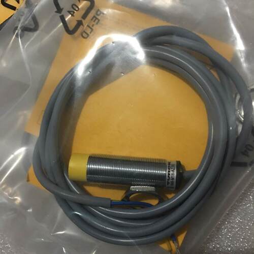 电感式接近开关 BI5-M18-AP6X三线直流传感器 感应开关