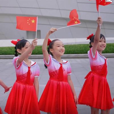 正品儿连童演出服少年有志红舞蹈服领巾衣裙五星出东国方祖有我表