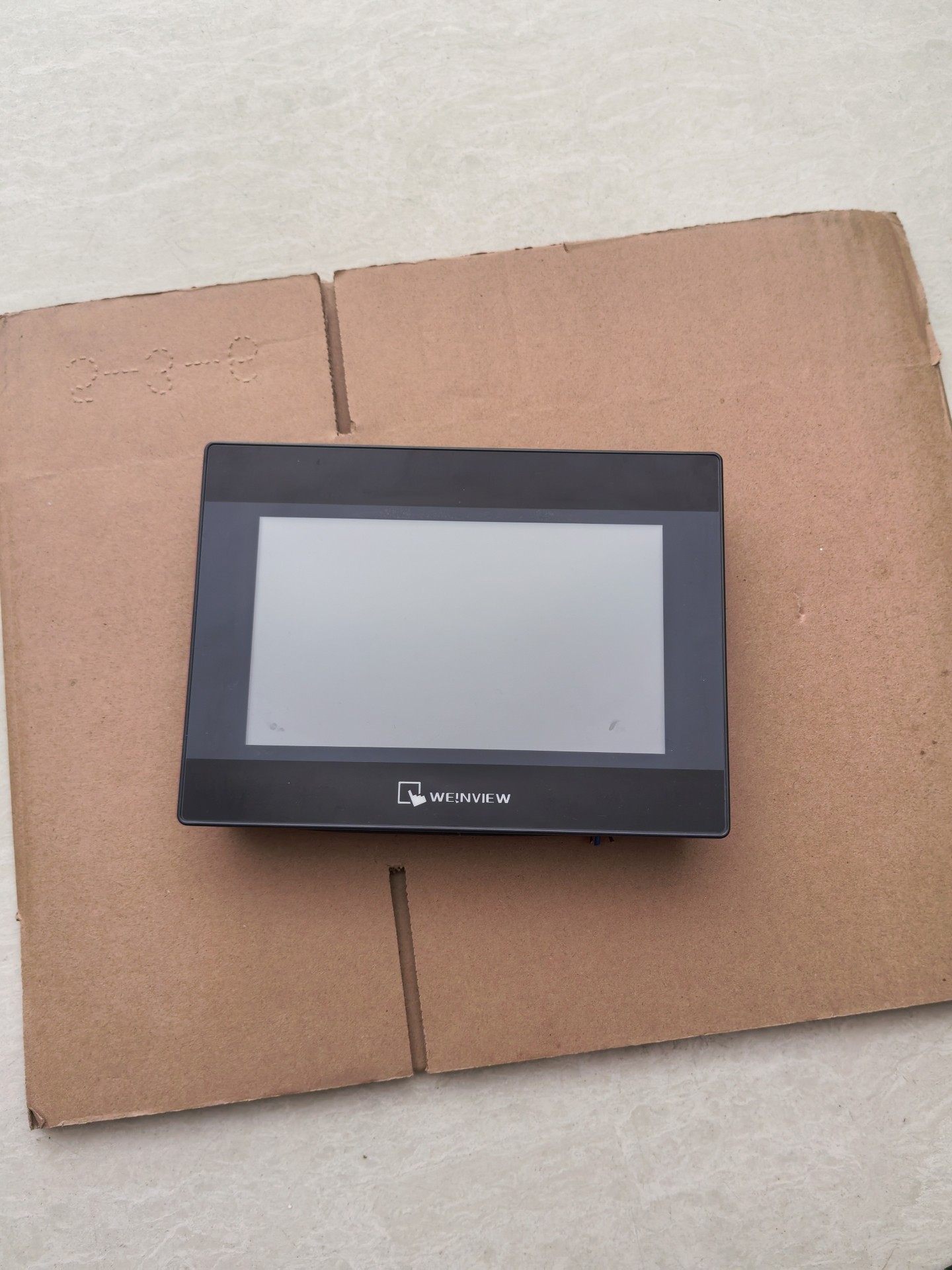 威纶通触摸屏TK6071iP，拆机成色好如图所示，图片实物拍