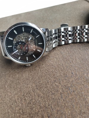 打听下雷诺手表怎么样，属于什么档次，优缺点分析下