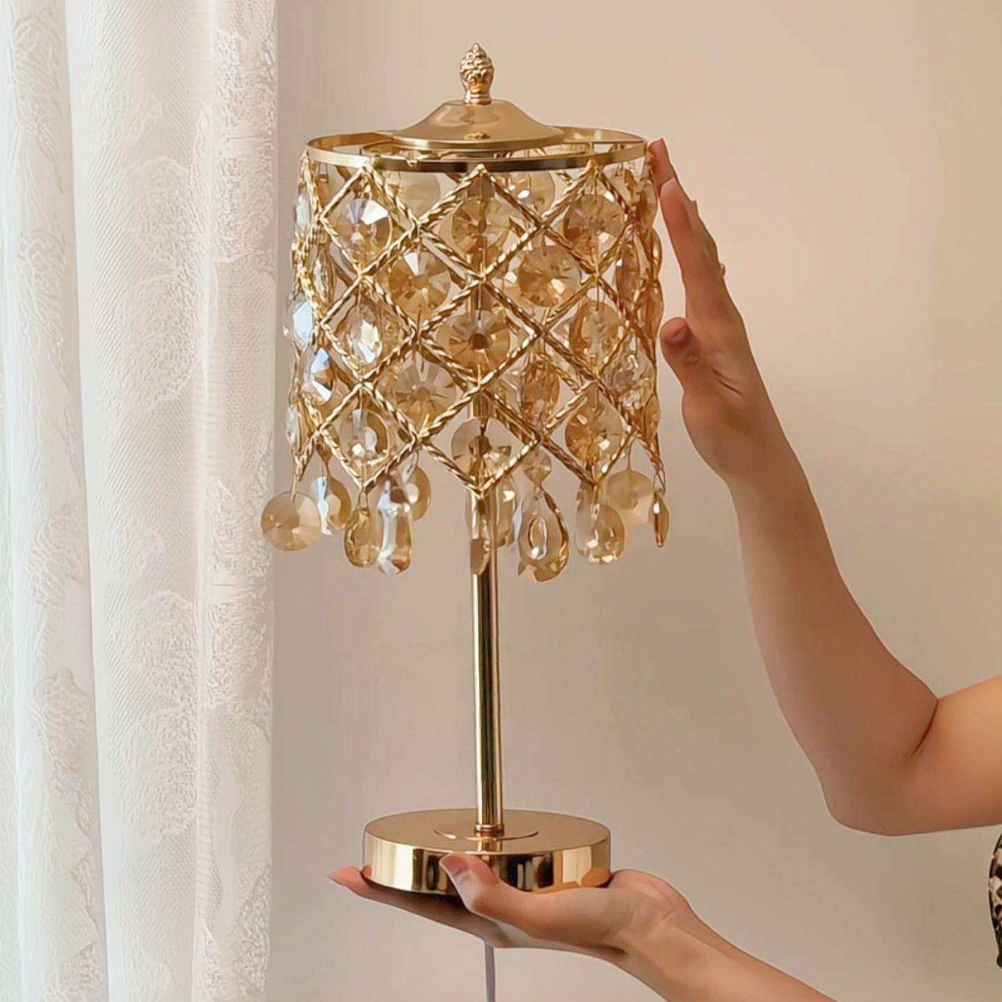 复古水晶台灯轻奢感装饰摆件法式小夜灯卧室床头灯客厅氛围灯
