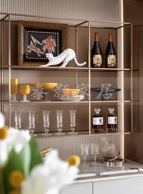 中古复古样板间餐厅酒柜餐桌软装陈列茶具烛台花瓶醒酒器酒具组合