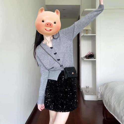 极简轻熟风女装灰色v领蝴蝶结针织衫毛衣女秋2026高级设计感1001r