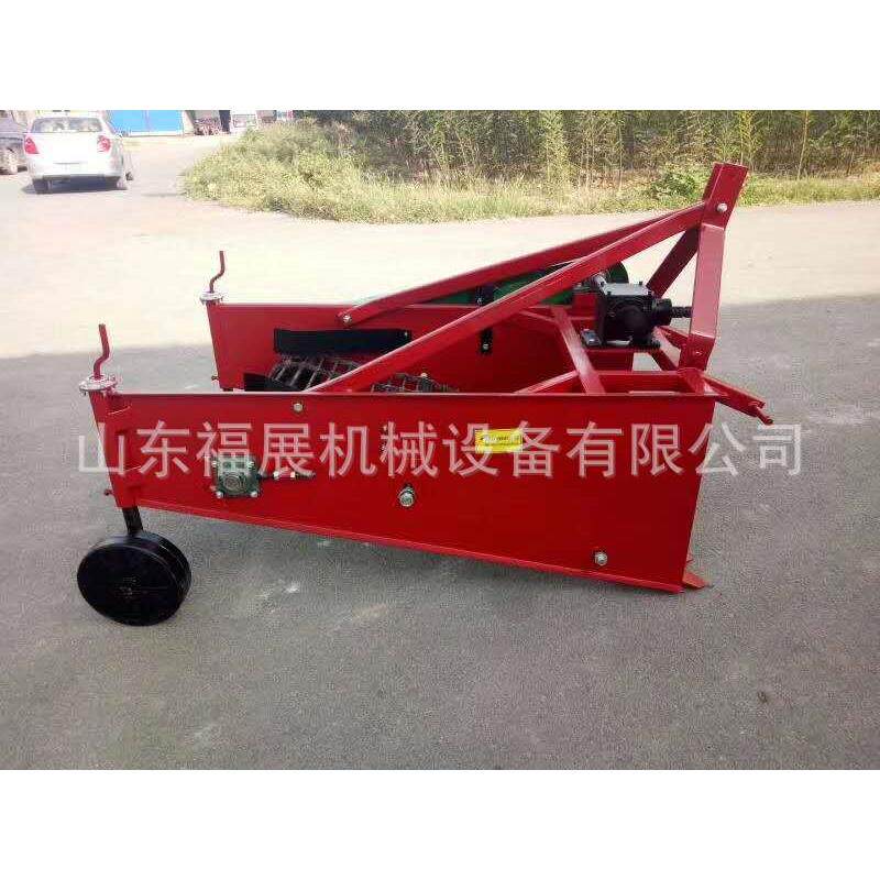 四轮拖拉机带犁地机 手扶新型土豆洋芋收获机 多功能农用机械