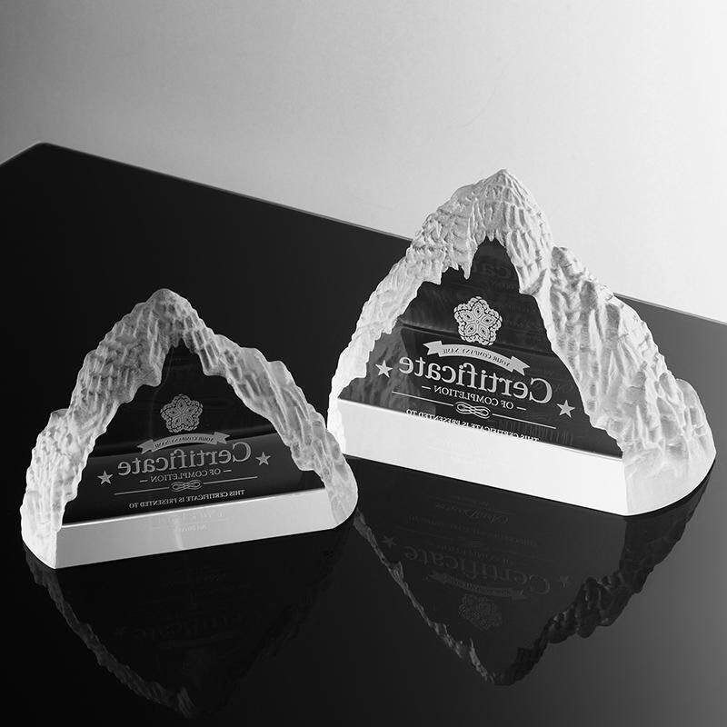 水晶冰山奖杯山高人为峰创意K9奖座纪念品企业活动颁奖奖牌优秀员