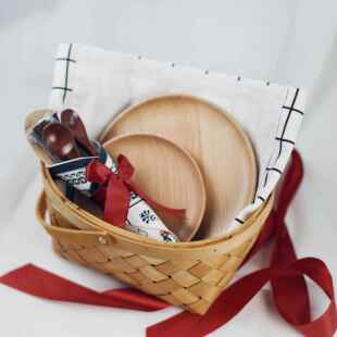 正品八年老店原设计新具婚礼物篮品子礼盒实木餐盘筷子暖房乔迁之