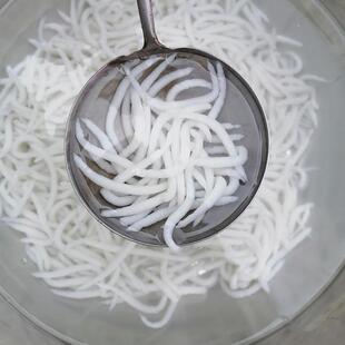 厂价供应电动煮浆型槐花粉机 自熟凉虾机产量大 多功能浆水鱼鱼机