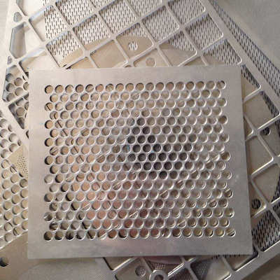 304不锈钢冲孔圆孔过滤筛板 多孔穿孔金属网板 201洞洞板装饰网板