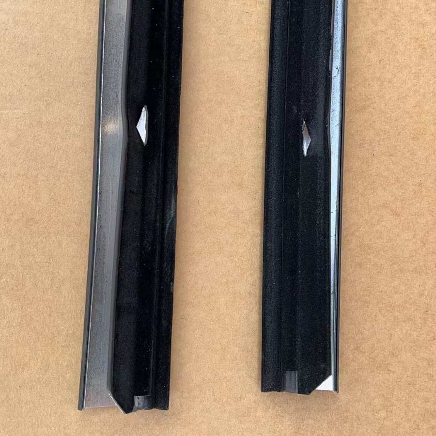 适用福特游骑侠车窗玻璃外压条车门窗玻璃外挡水条密封胶条外压条